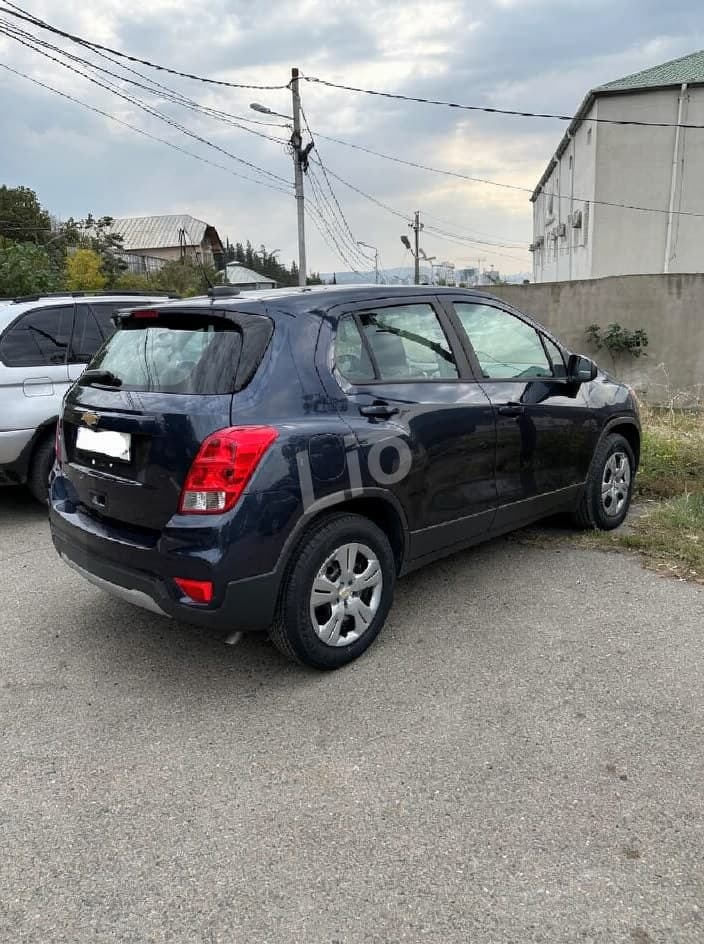 Chevrolet Tracker — 7